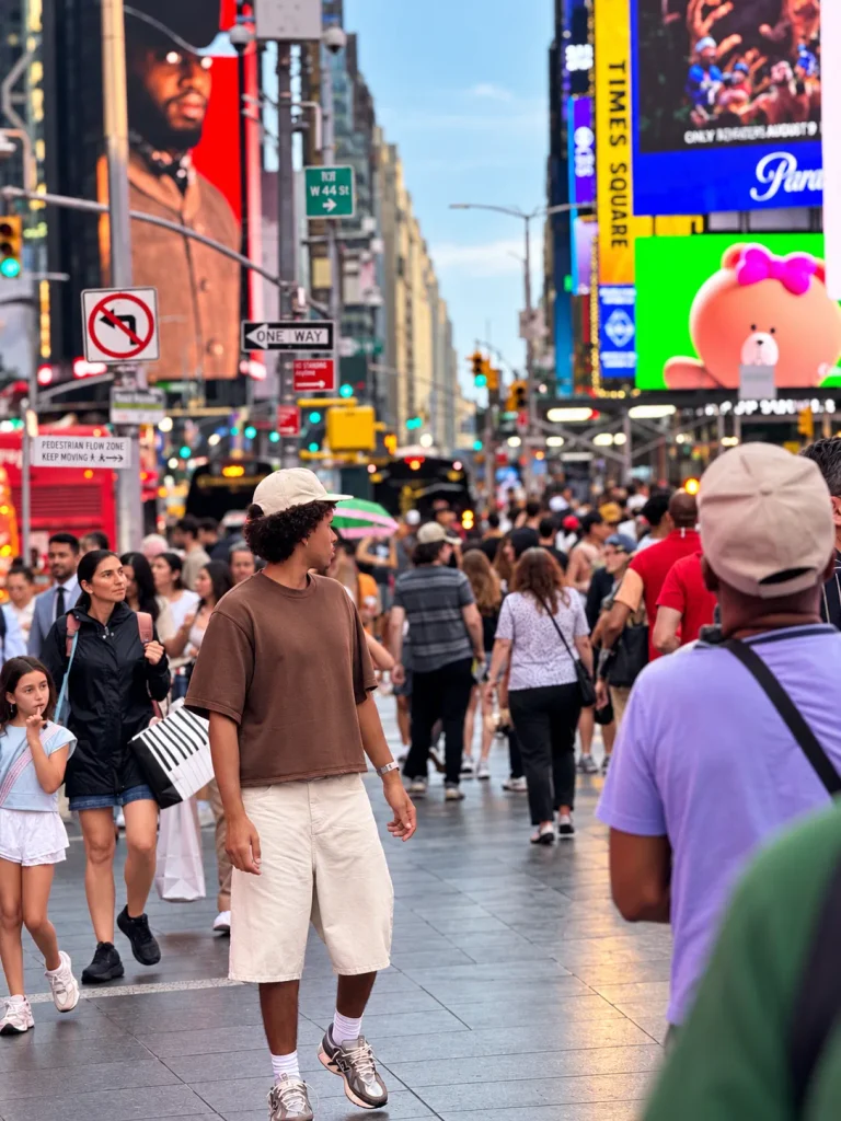 El Chongui en Times Square durante la visita a New York